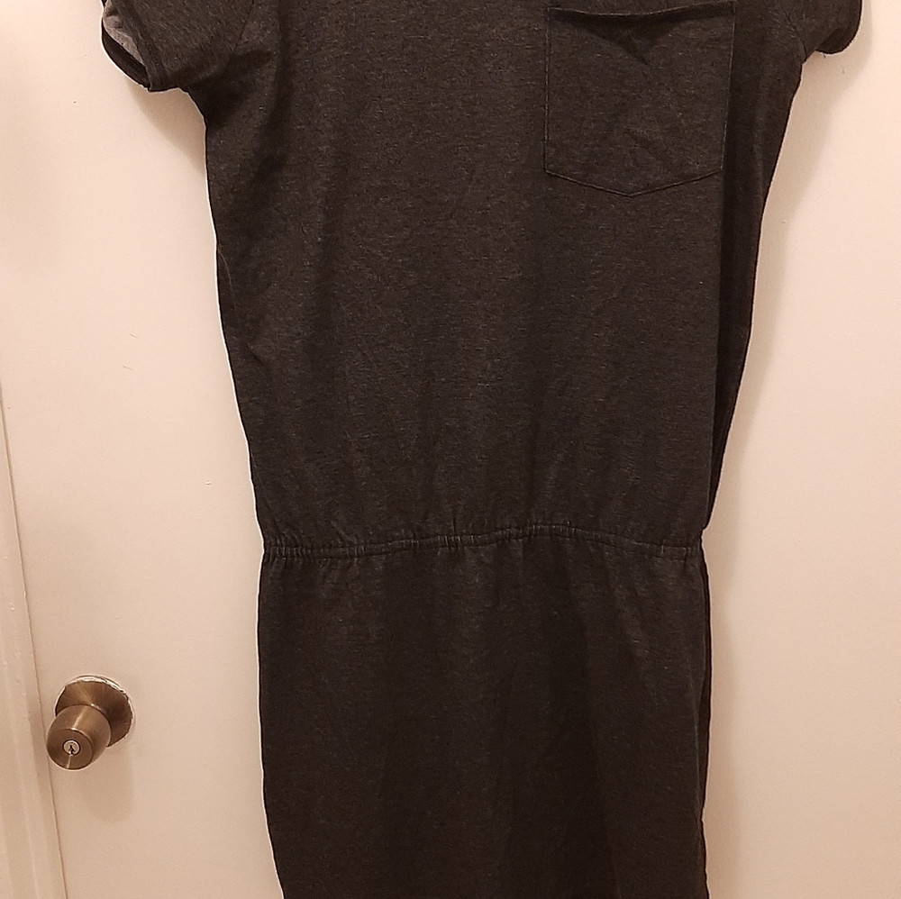 COLUMBIA SPORTWEAR COMPANY DADIES DRESS.SZ::L .58%polyesters 42%COTTON..one pack
